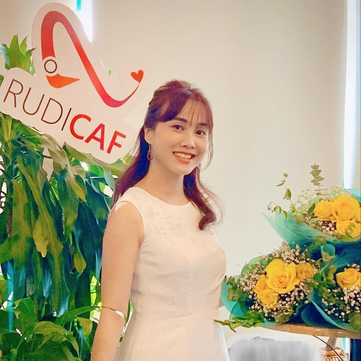 Lạ lùng dịch vụ mai mối, khách chi trăm triệu đồng kiếm người yêu ở Hà Nội - 1 Lạ lùng dịch vụ mai mối, khách chi trăm triệu đồng kiếm người yêu ở Hà Nội - 1