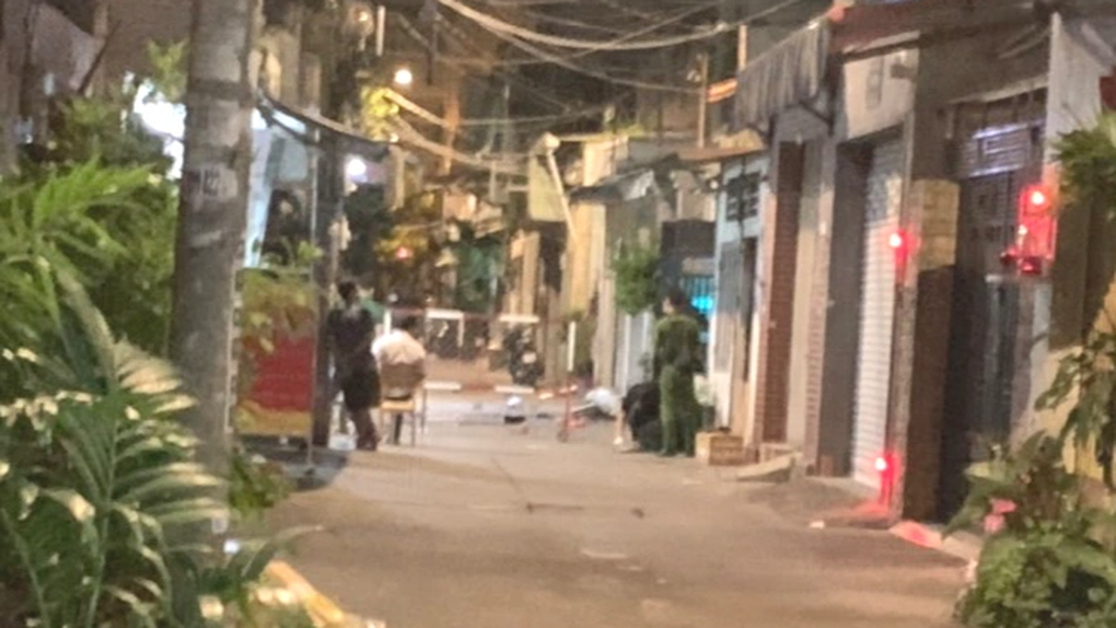 Mâu thuẫn trẻ con đá bóng, một người bị đâm chết - 1 Mâu thuẫn trẻ con đá bóng, một người bị đâm chết - 1