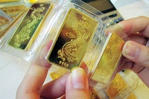 Giá vàng giảm thấp nhất nửa tháng, tỷ giá trung tâm tăng vọt