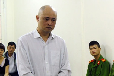 Hài hước, bị ném gạch vào đầu đòi bồi thường 53 tỷ