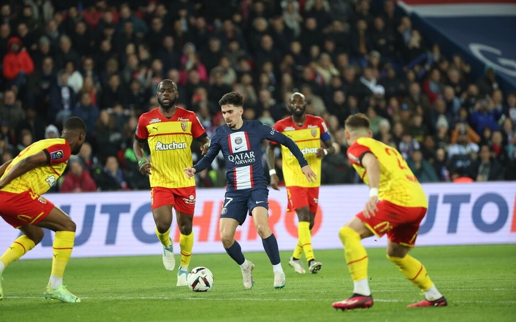 Mbappe và Messi tỏa sáng, PSG xây chắc ngôi đầu Ligue 1 - 1 Mbappe và Messi tỏa sáng, PSG xây chắc ngôi đầu Ligue 1 - 1