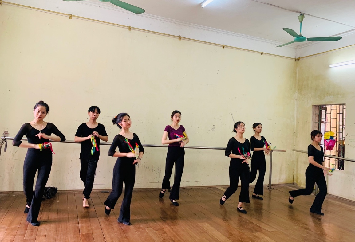 Sinh viên ngành năng khiếu nghệ thuật được Yên Bái hỗ trợ tiền mỗi tháng - 7 Sinh viên ngành năng khiếu nghệ thuật được Yên Bái hỗ trợ tiền mỗi tháng - 7