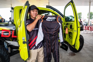 Hai tay đua Việt mang Toyota Tacoma sang Thái Lan tham gia giải đua rally - 13