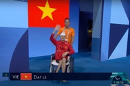 Hai kình ngư Việt Nam thi đấu ấn tượng ở Paralympic 2024