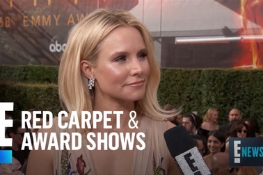 Kristen Bell xinh đẹp trên thảm đỏ