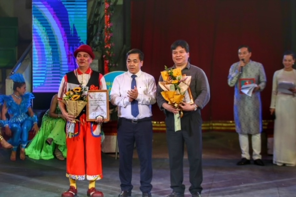 Sắc sen giành giải Nhất cuộc thi Tài năng Xiếc toàn quốc 2021 - 3 Sắc sen giành giải Nhất cuộc thi Tài năng Xiếc toàn quốc 2021 - 3