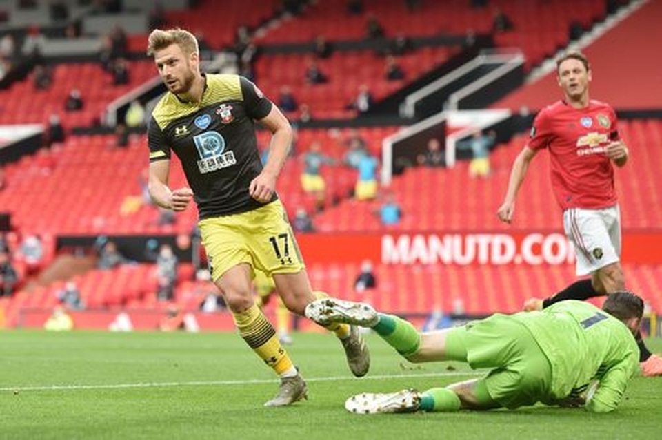 Man Utd 2-2 Southampton: Quỷ đỏ mất chiến thắng ở phút bù giờ - 12 Man Utd 2-2 Southampton: Quỷ đỏ mất chiến thắng ở phút bù giờ - 12