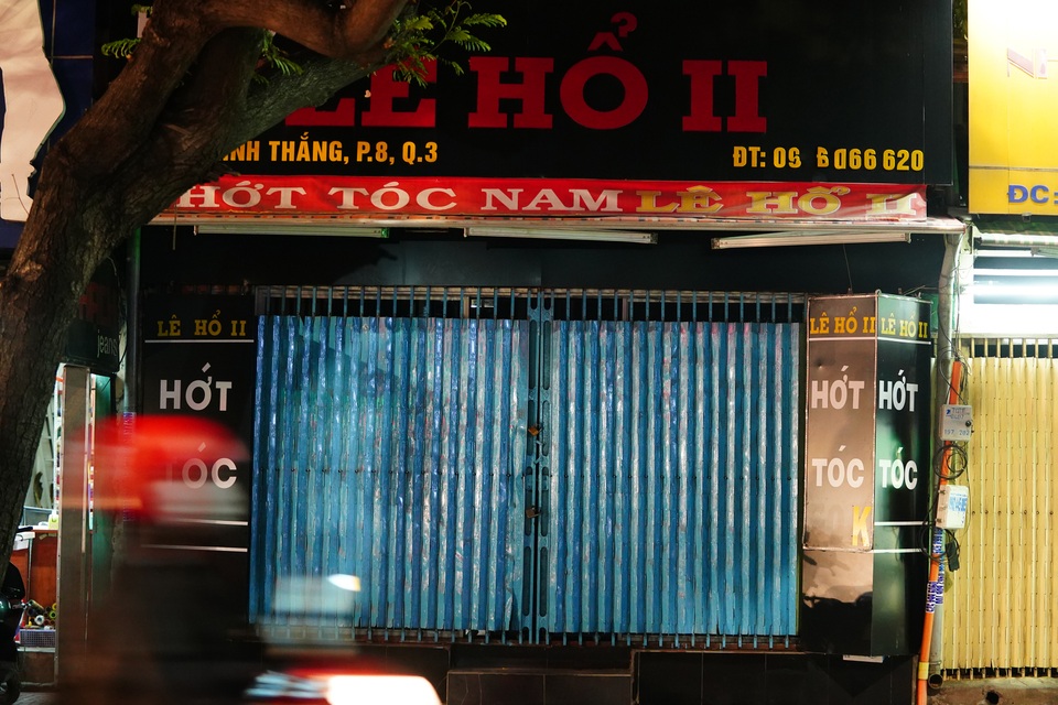Hình ảnh những hàng quán tê liệt vì dịch bệnh - 13 Hình ảnh những hàng quán tê liệt vì dịch bệnh - 13