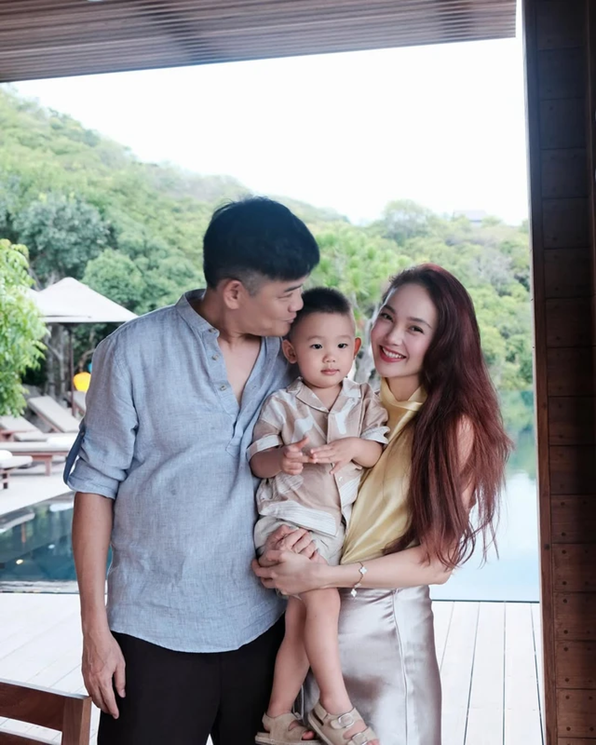 Minh Hằng: Nhan sắc U40 gây chú ý, quy tắc giữ hôn nhân với chồng đại gia - 6 Minh Hằng: Nhan sắc U40 gây chú ý, quy tắc giữ hôn nhân với chồng đại gia - 6