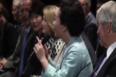 Đệ nhất phu nhân Trung Quốc khoe giọng tại trường nghệ thuật Mỹ