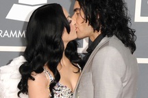 Vì đâu hôn nhân của Russell Brand- Katy Perry đổ vỡ?