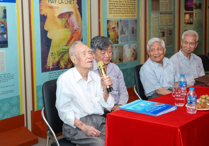 38 hiện vật liên quan đến sự nghiệp của nhà báo 97 tuổi Thái Duy - 1 38 hiện vật liên quan đến sự nghiệp của nhà báo 97 tuổi Thái Duy - 1