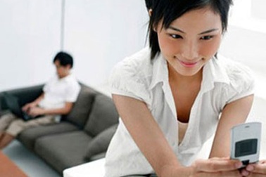 Đòi ly hôn vì vợ nghiện Facebook