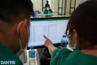 Dương tính SARS-CoV-2, tân sinh viên dự khai giảng từ bệnh viện dã chiến