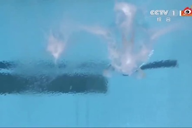 Dở khóc dở cười với phần thi nhảy cầu thảm họa, bị chấm… 0 điểm