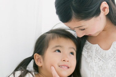 Búi tóc rối của mẹ