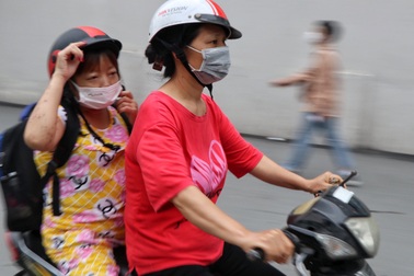 Nữ tài xế xe ôm đặc biệt nhất xóm chạy thận Hà Nội