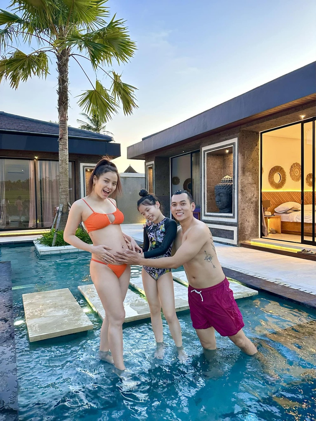 Phương Trinh Jolie phản hồi chuyện bầu vượt mặt vẫn vi vu xuất ngoại - 2 Phương Trinh Jolie phản hồi chuyện bầu vượt mặt vẫn vi vu xuất ngoại - 2