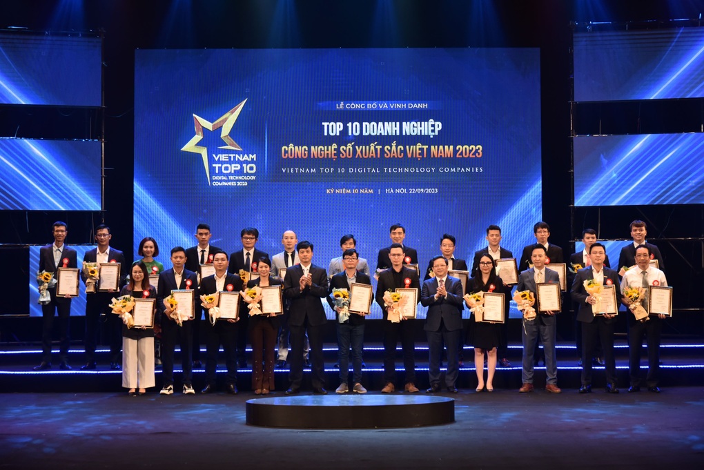 VinBigdata vào top 10 Doanh nghiệp công nghệ số xuất sắc Việt Nam 2023 - 2 VinBigdata vào top 10 Doanh nghiệp công nghệ số xuất sắc Việt Nam 2023 - 2