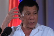 Ông Duterte tuyên bố sẽ áp dụng phán quyết Biển Đông nếu Trung Quốc khai thác dầu khí
