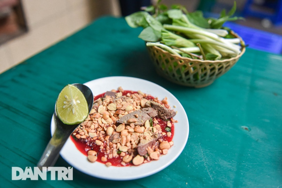 Đặc sản khách Tây khóc thét, người Việt chen chân xếp hàng thưởng thức - 5 Đặc sản khách Tây khóc thét, người Việt chen chân xếp hàng thưởng thức - 5