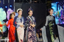Khai mạc Lễ hội Áo dài TPHCM: Trình diễn 270 thiết kế trong 17 bộ sưu tập