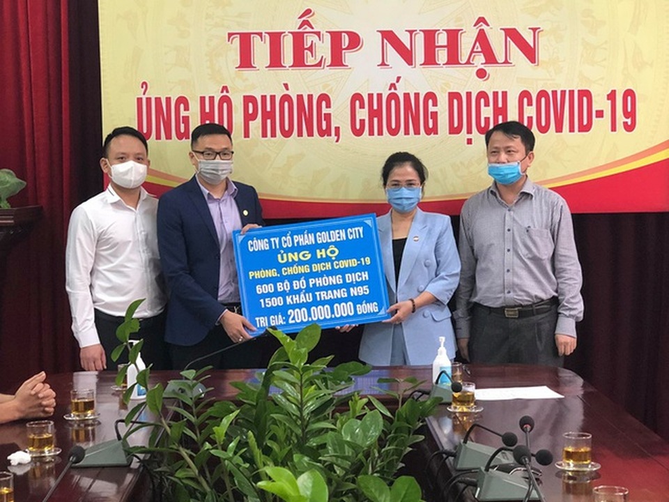 Nghệ An cao thứ 3 toàn quốc về số tiền ủng hộ chống dịch Covid-19 - 2 Nghệ An cao thứ 3 toàn quốc về số tiền ủng hộ chống dịch Covid-19 - 2