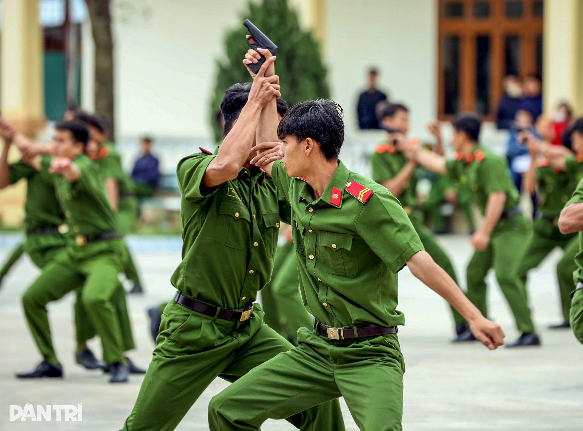 Công an Việt Nam trình diễn võ thuật trong khuôn khổ Hội nghị APCCA 41 - 3 Công an Việt Nam trình diễn võ thuật trong khuôn khổ Hội nghị APCCA 41 - 3