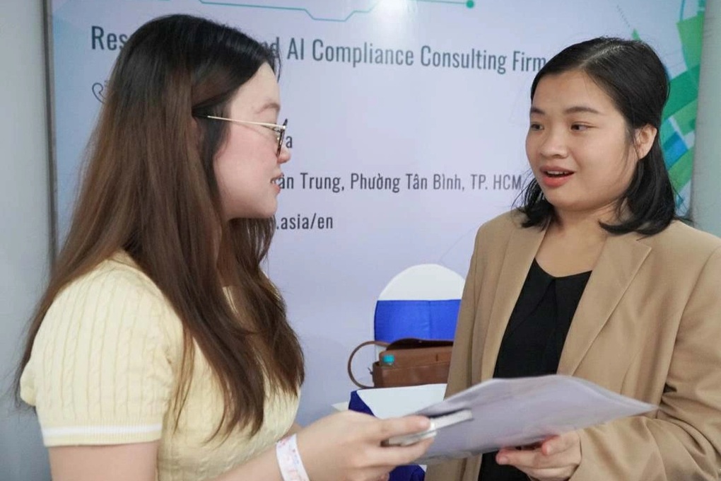 Doanh nghiệp luật đãi cát tìm nhân lực thế hệ mới - 1 Doanh nghiệp luật đãi cát tìm nhân lực thế hệ mới - 1