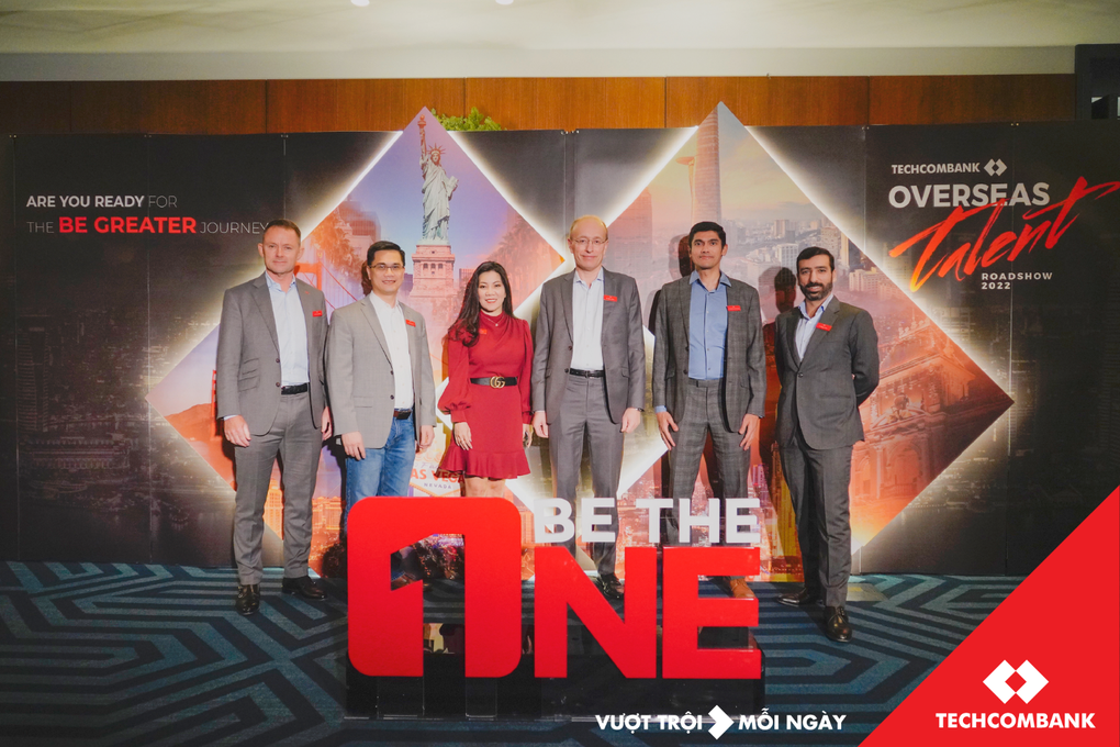 Techcombank được vinh danh Nơi làm việc xuất sắc 2022 - 1