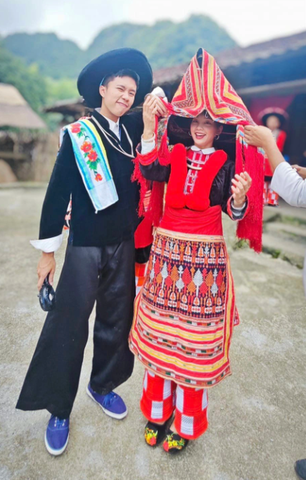 Làm phim đề tài dân tộc: Miếng bánh khó nhằn, đầu tư 6 tỷ vẫn dừng chiếu - 3 Làm phim đề tài dân tộc: Miếng bánh khó nhằn, đầu tư 6 tỷ vẫn dừng chiếu - 3