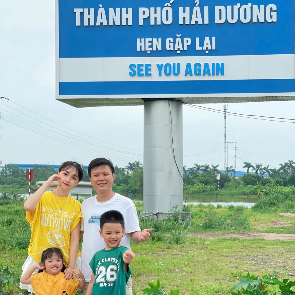 Tấm biển Hải Dương hẹn gặp lại thành điểm check-in đầy cảm xúc của khách - 1 Tấm biển Hải Dương hẹn gặp lại thành điểm check-in đầy cảm xúc của khách - 1