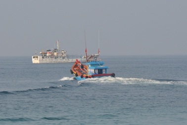 Gượng dậy vươn ra biển lớn!