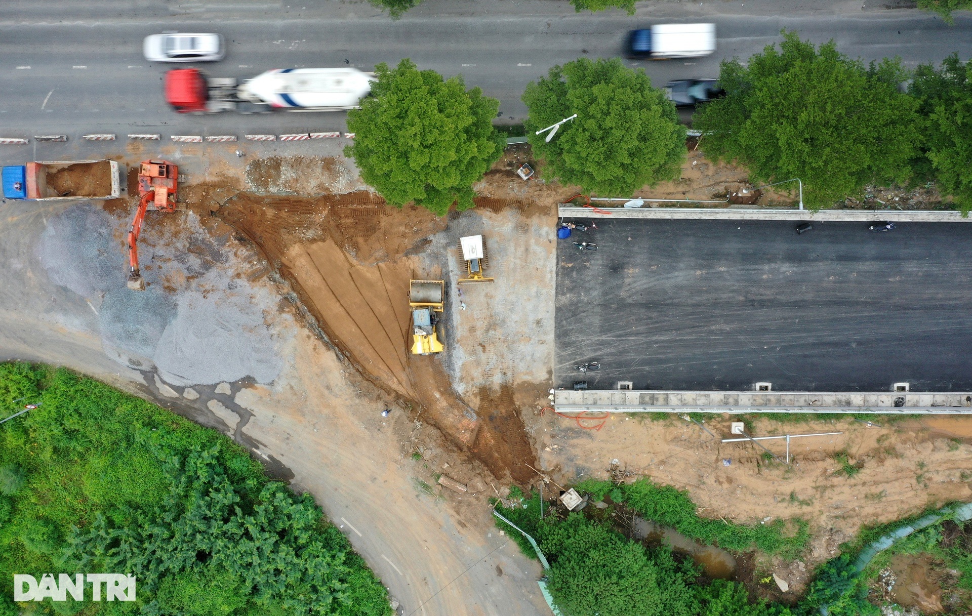 View - 2 nút giao, hầm chui trọng điểm ở TPHCM lại chậm tiến độ | Báo Dân trí