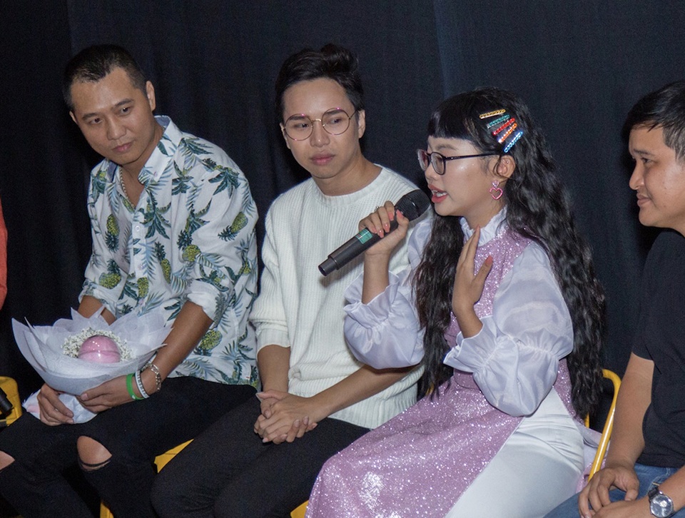 Phương Mỹ Chi buồn khi bị bạn bè chê hát nhạc quê hương “cũ và sến” - 3 Phương Mỹ Chi buồn khi bị bạn bè chê hát nhạc quê hương “cũ và sến” - 3