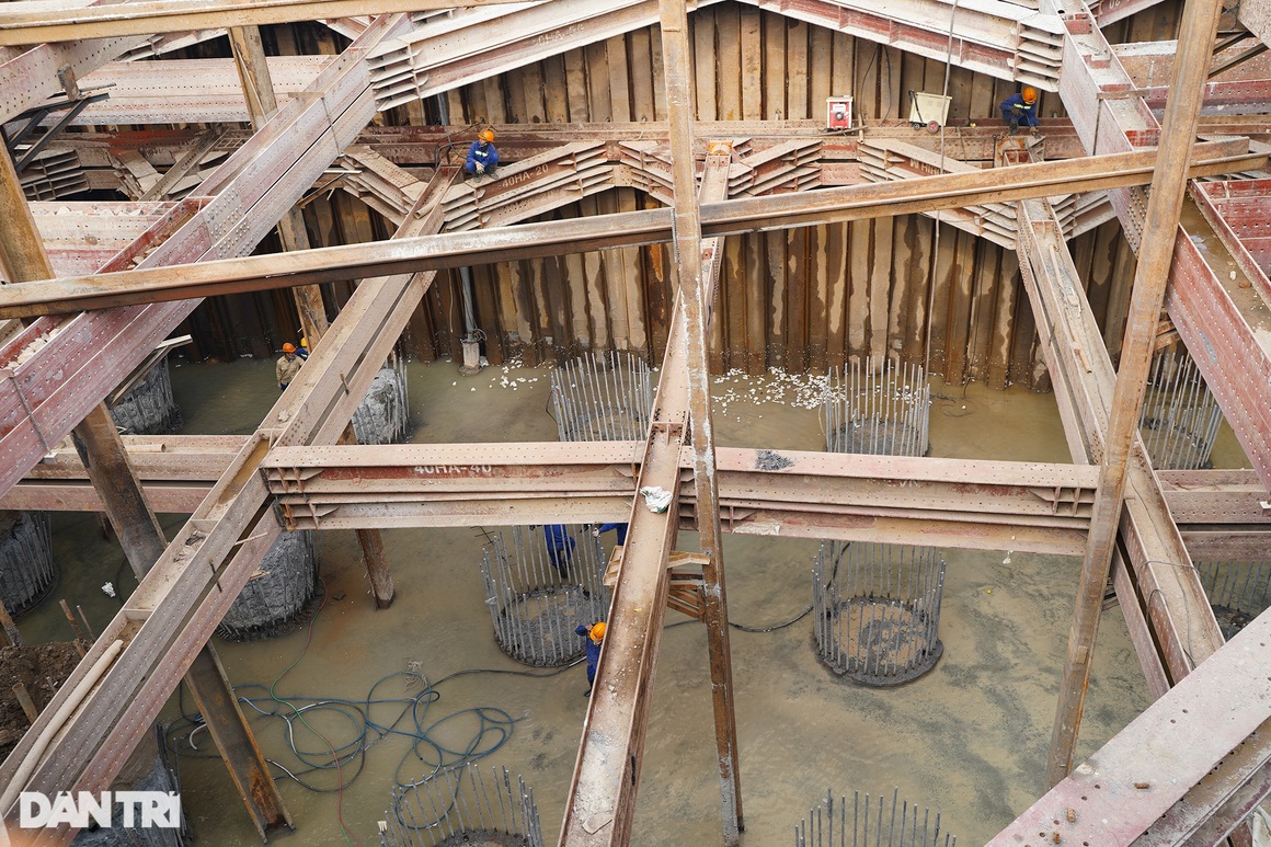 Cầu Vĩnh Tuy 2 ở Hà Nội dần hình thành sau một năm thi công - 6 Cầu Vĩnh Tuy 2 ở Hà Nội dần hình thành sau một năm thi công - 6