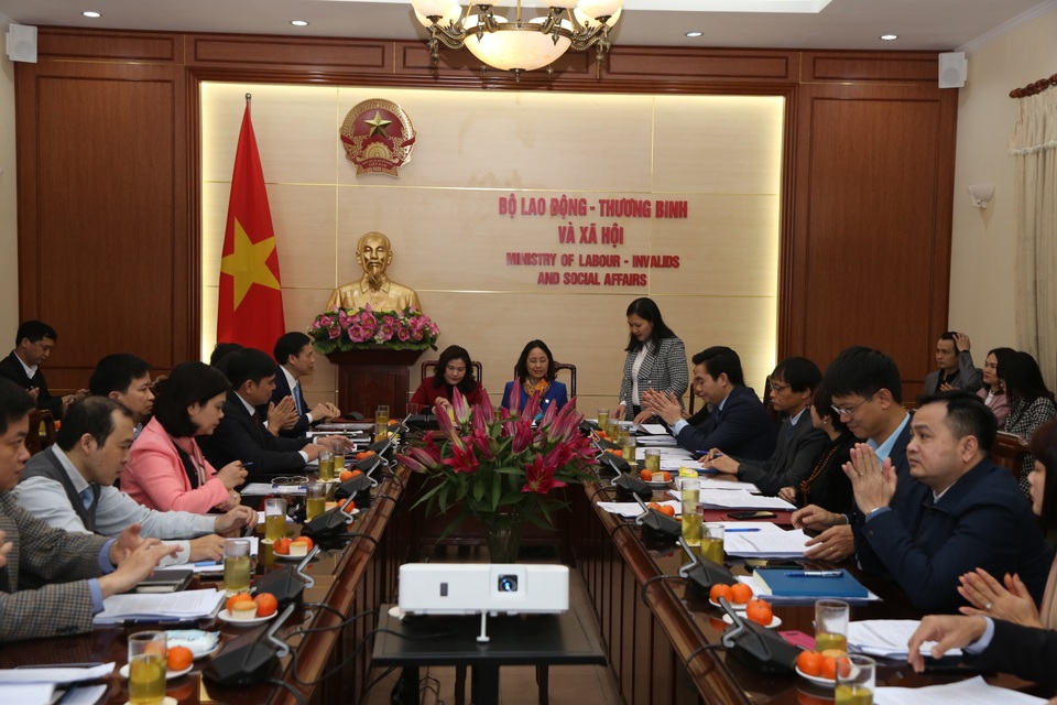 Đào tạo hơn 2.700 lượt công chức, viên chức, người lao động - 1 Đào tạo hơn 2.700 lượt công chức, viên chức, người lao động - 1