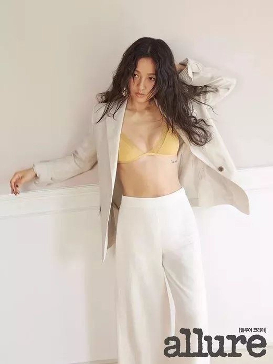 Lee Hyori: Sức hấp dẫn và đặc quyền của “tượng đài gợi cảm showbiz Hàn” - 26 Lee Hyori: Sức hấp dẫn và đặc quyền của “tượng đài gợi cảm showbiz Hàn” - 26