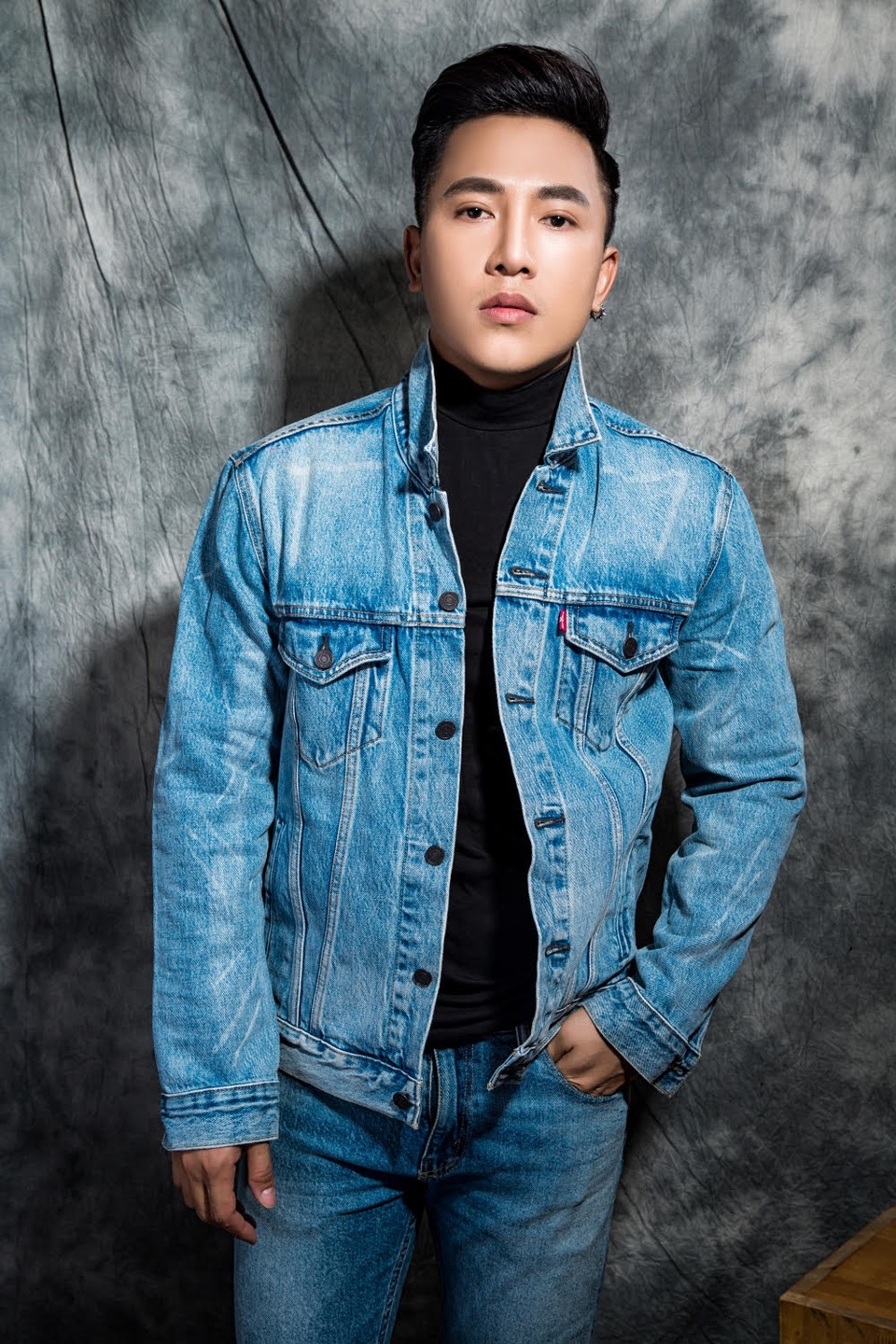 Ca - nhạc sĩ A Tuân mời Phi Nhung, Quang Hà, Châu Khải Phong... dự liveshow - 3 Ca - nhạc sĩ A Tuân mời Phi Nhung, Quang Hà, Châu Khải Phong... dự liveshow - 3