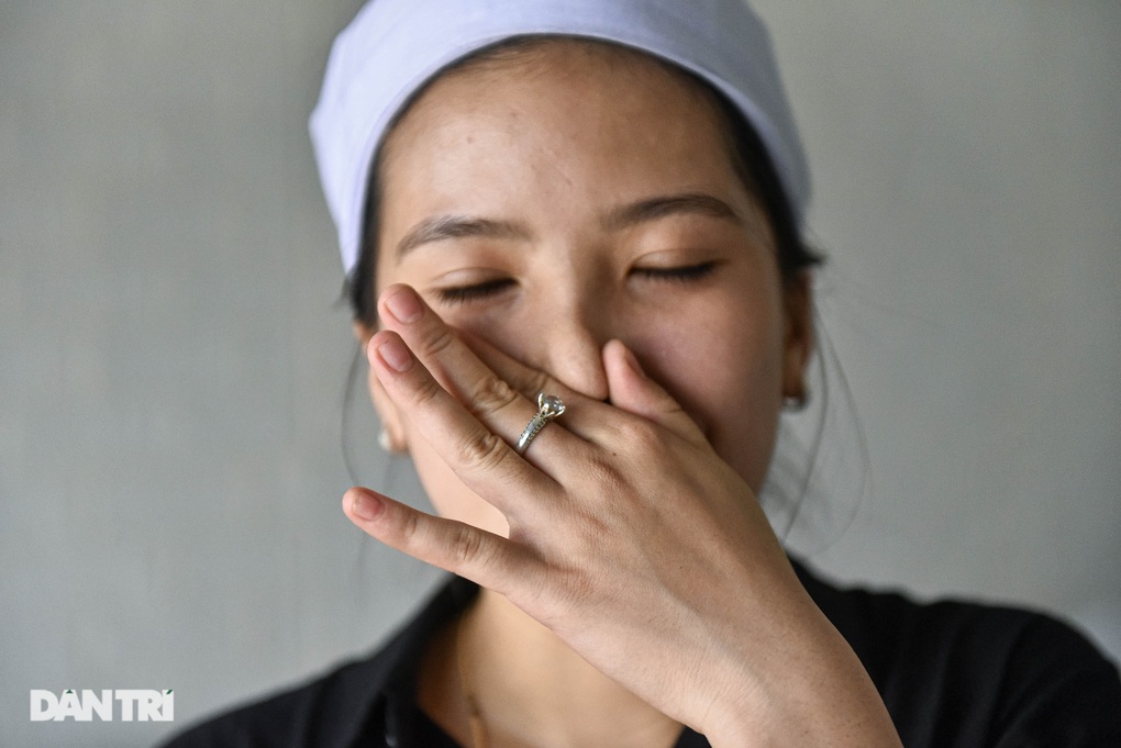 Con gái Giang Còi tiết lộ lí do làm tang lễ cho bố sau một năm qua đời - 6 Con gái Giang Còi tiết lộ lí do làm tang lễ cho bố sau một năm qua đời - 6