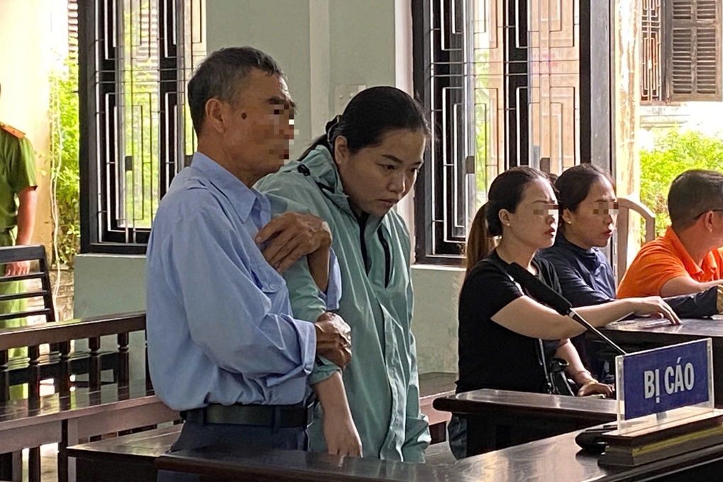 Cựu nhân viên ngân hàng lừa đảo chiếm đoạt gần 29 tỷ đồng - 1 Cựu nhân viên ngân hàng lừa đảo chiếm đoạt gần 29 tỷ đồng - 1