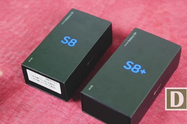 Đập hộp Galaxy S8 và Galaxy S8+ đầu tiên tại Việt Nam