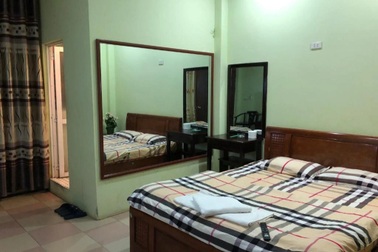 Ông cụ U70 bị "người tình" 28 tuổi lừa vào nhà nghỉ rồi lấy mất xe