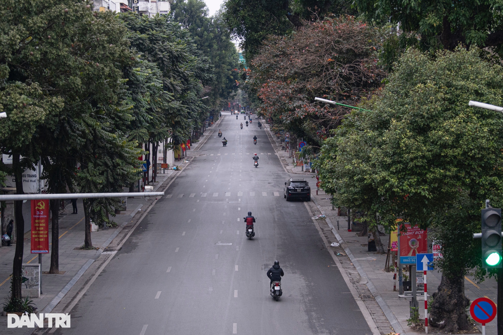 Hanoi streets are deserted on the afternoon of Tet - February 30