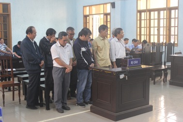 Nguyên lãnh đạo Sở Y tế Gia Lai và thuộc cấp lĩnh hơn 30 năm tù