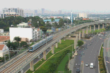 Tàu metro số 1 chạy thử hơn 12km qua nhiều nhà ga trên cao ở TPHCM