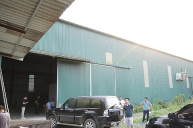 Vỏ bọc hoàn hảo tại 3 nhà xưởng sản xuất hàng cấm quy mô lớn ở Hà Nội