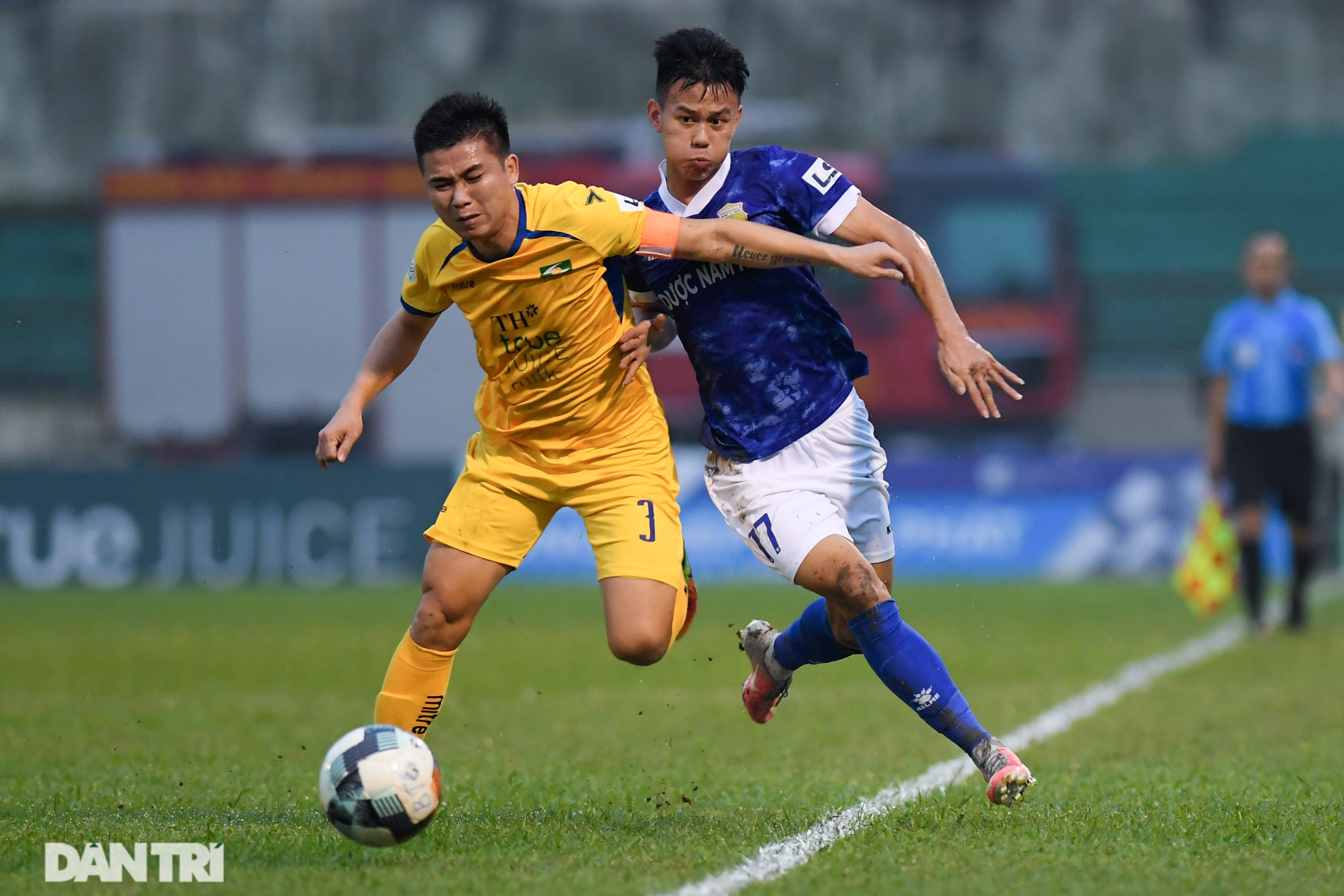 CLB Nam Định vượt thác ghềnh trụ hạng thành công V-League - 13 CLB Nam Định vượt thác ghềnh trụ hạng thành công V-League - 13