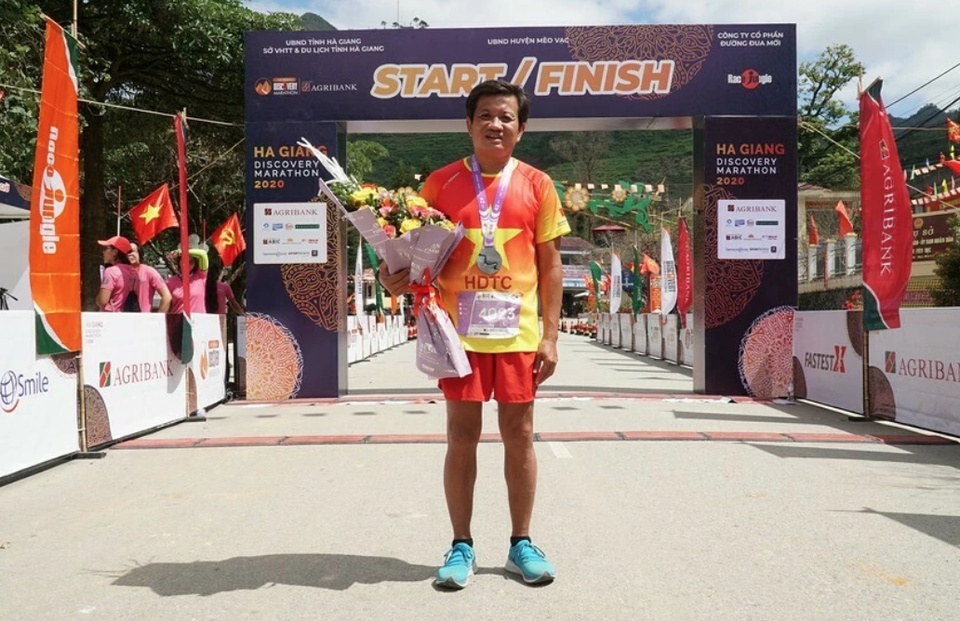 Ông Đoàn Ngọc Hải tiếp tục giành thêm huy chương ở giải marathon - 1 Ông Đoàn Ngọc Hải tiếp tục giành thêm huy chương ở giải marathon - 1