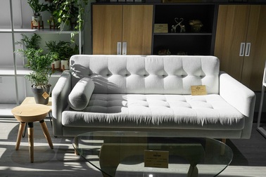 Mách bạn cách chọn sofa “chuẩn không cần chỉnh” cho từng kiểu phòng khách